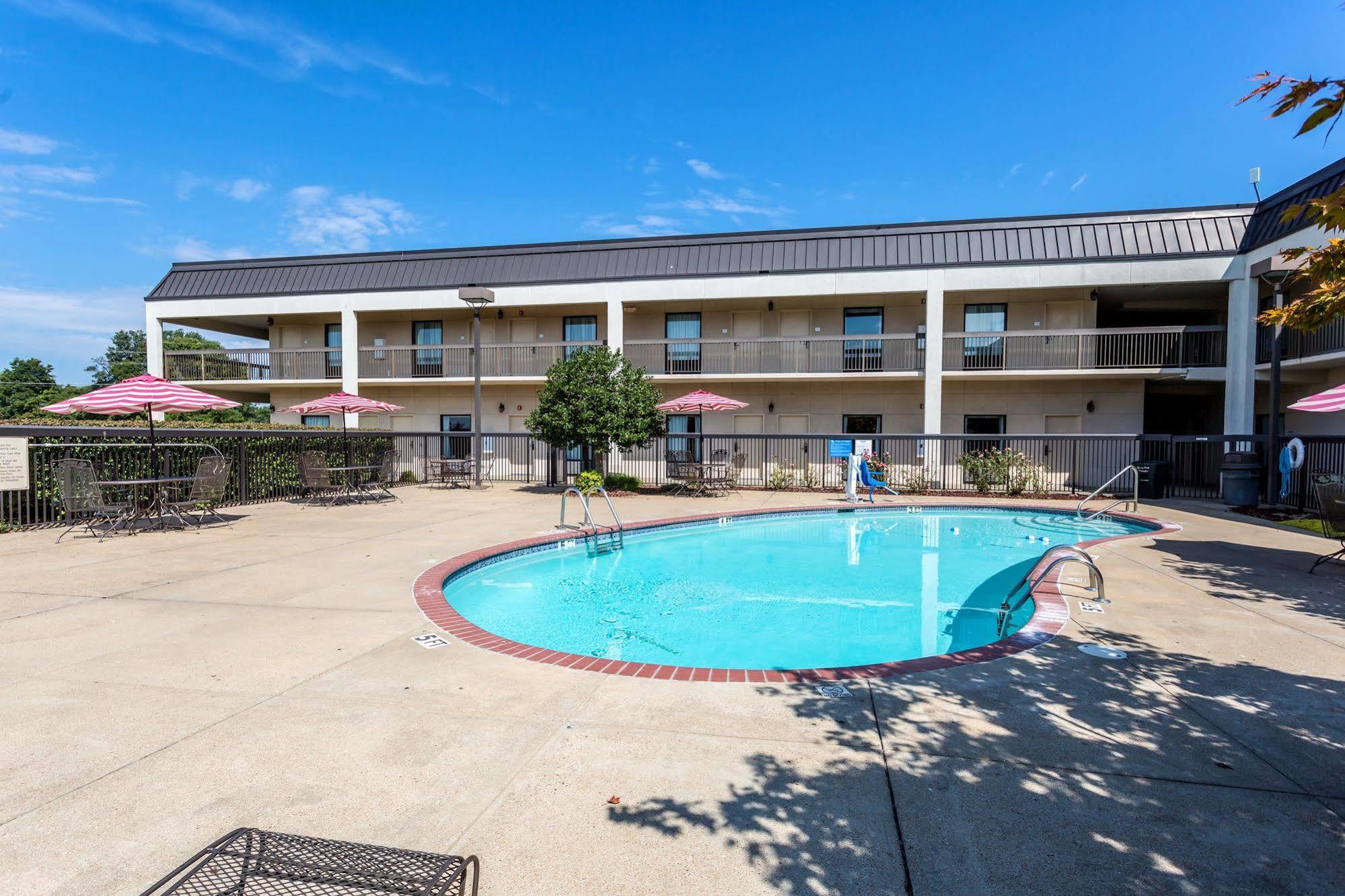 Quality Inn Union City Us 51 Экстерьер фото